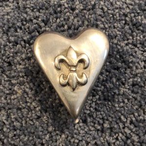Heart shaped jewelry box